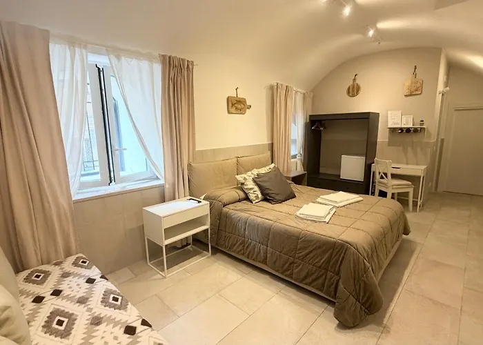 Bed and Breakfast L Antico Forno Bari Centro Storico